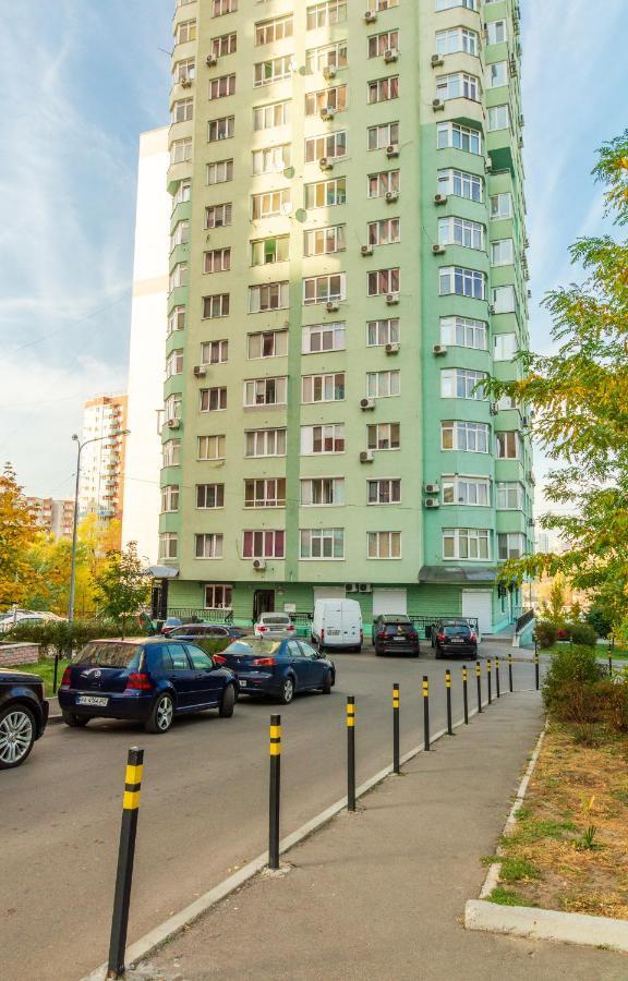 Квартиры По Улице Феодосийская, 1-А Kiew Exterior foto