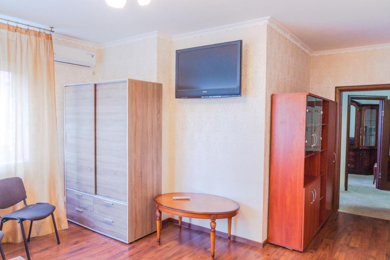Квартиры По Улице Феодосийская, 1-А Kiew Exterior foto